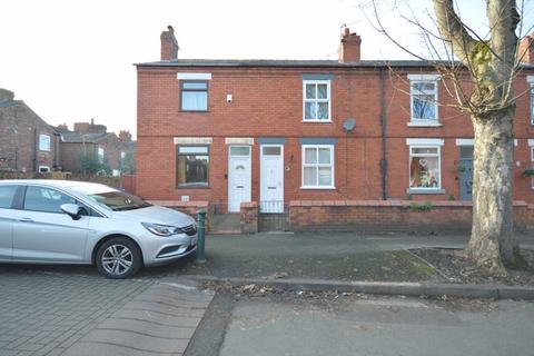 3 bedroom terraced house to rent, Pinewood Avenue, Warrington