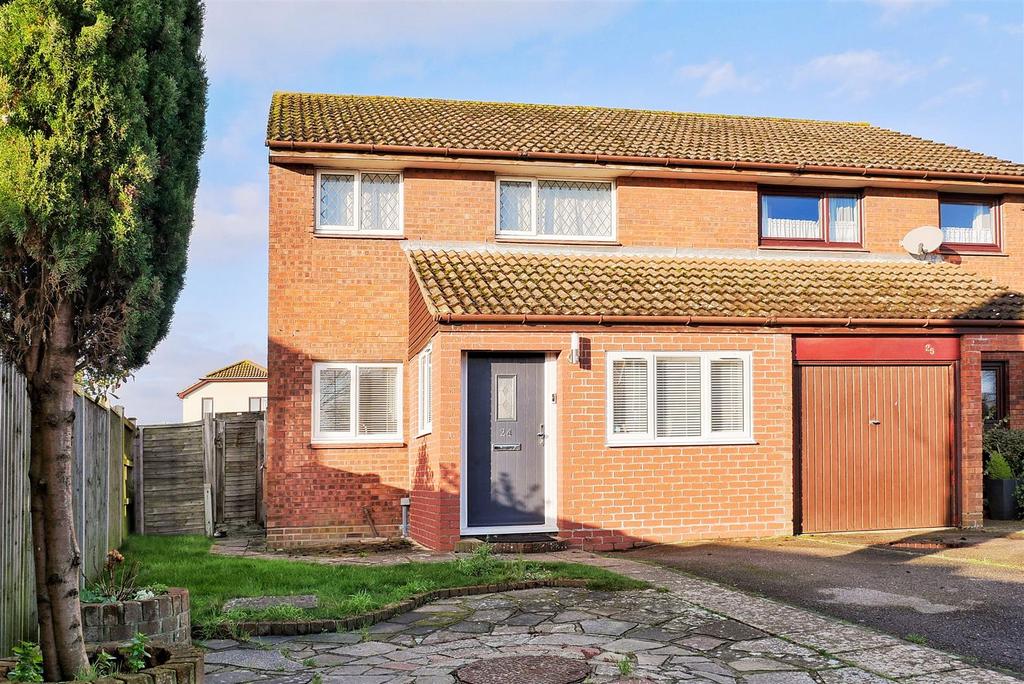 Olivers Meadow, Westergate 3 bed semidetached house £280,000
