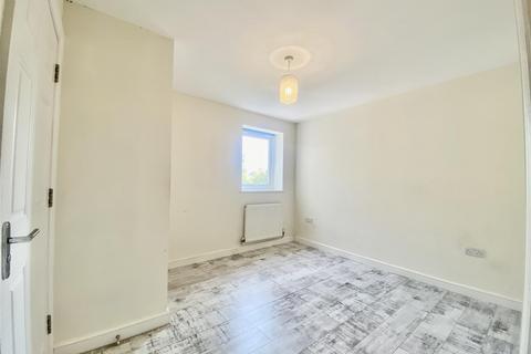 2 bedroom apartment to rent, 91-93 Eastworth Road, Chertsey KT16