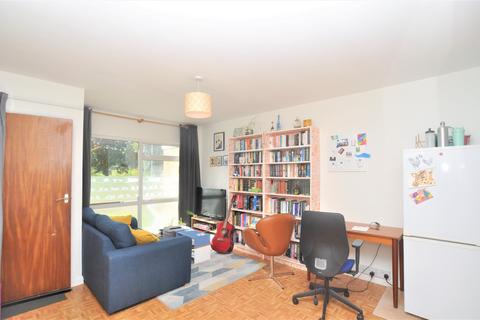 1 bedroom maisonette to rent, Woolgrove Court, Woolgrove Road, Hitchin, SG4