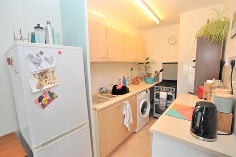 1 bedroom maisonette to rent, Woolgrove Court, Woolgrove Road, Hitchin, SG4