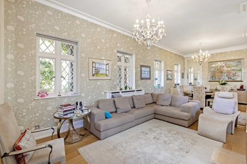 2 bedroom apartment to rent, Stone Hall, Kensington Green, W8