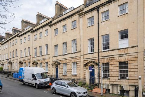 Flat , Berkeley Square, BS8
