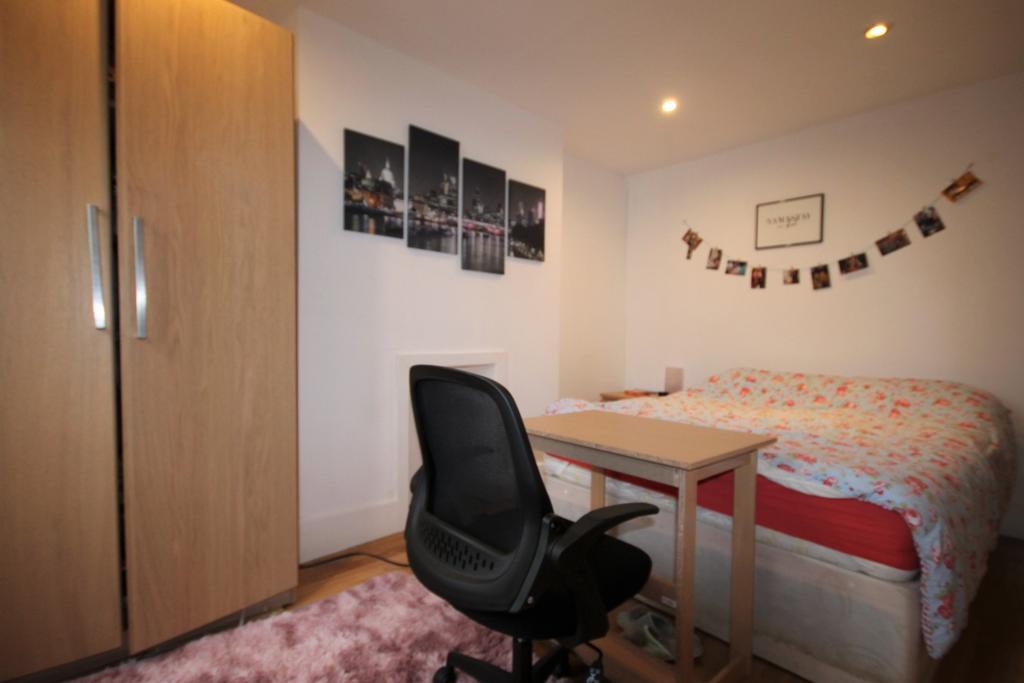 Bedroom2