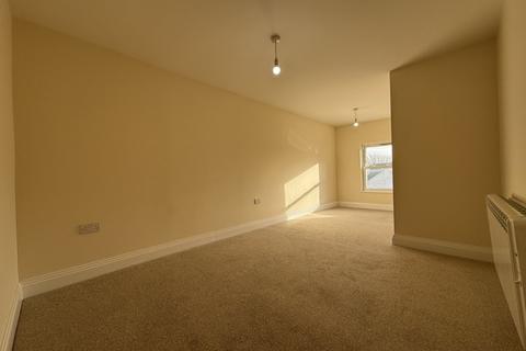 2 bedroom apartment to rent, Sandgate Road, Folkestone, CT20