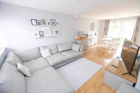 32 Red Cedars Road, Orpington, BR6 0BX