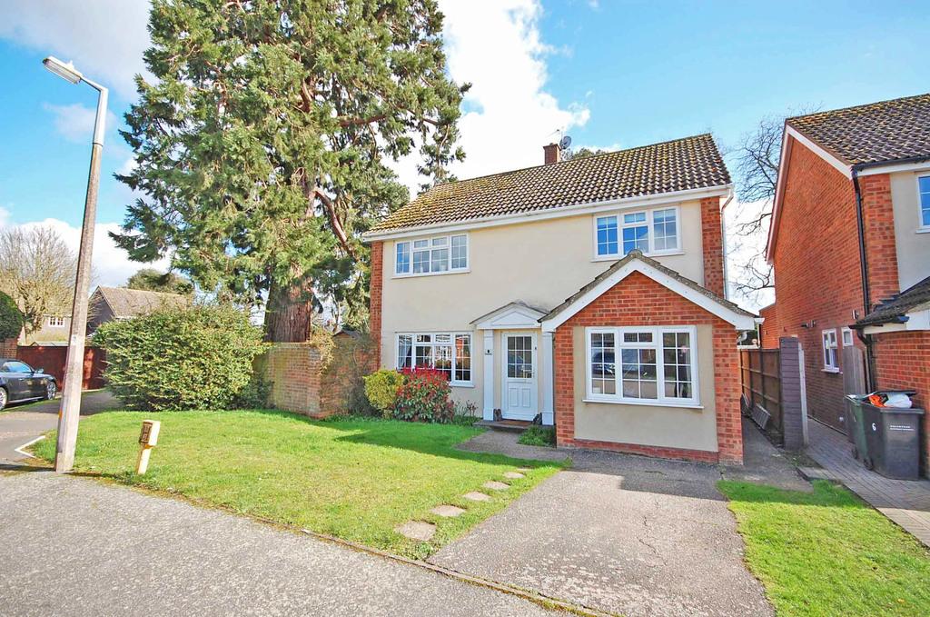 Coniston Close, White Court, Braintree, CM77 4 bed detached house £