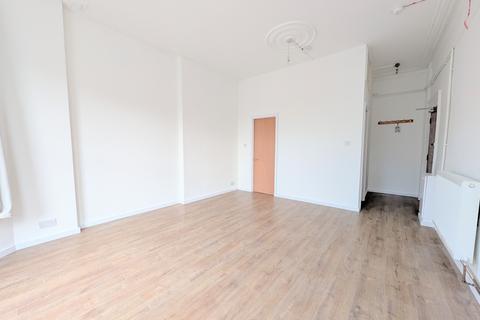 Studio to rent, Fordwych Road, Cricklewood NW2