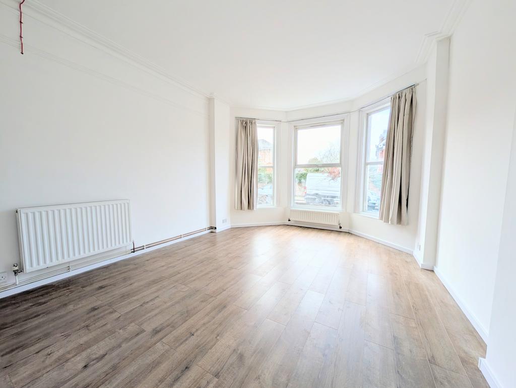 Lounge / Bedroom
