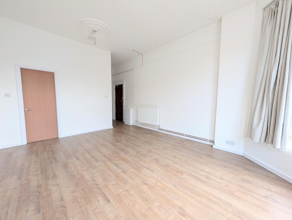 Lounge / Bedroom