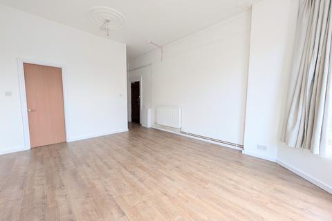 Studio to rent, Fordwych Road, Cricklewood NW2