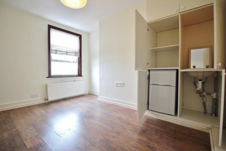 Lounge / Bedroom