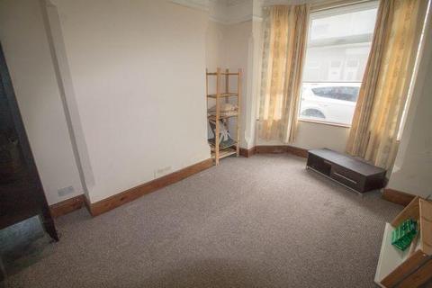 3 bedroom terraced house to rent, Sneinton Boulevard, Sneinton, Nottingham, NG2 4FJ