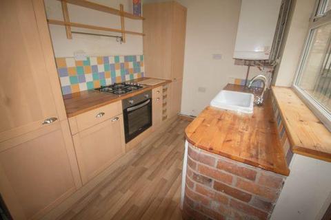 3 bedroom terraced house to rent, Sneinton Boulevard, Sneinton, Nottingham, NG2 4FJ