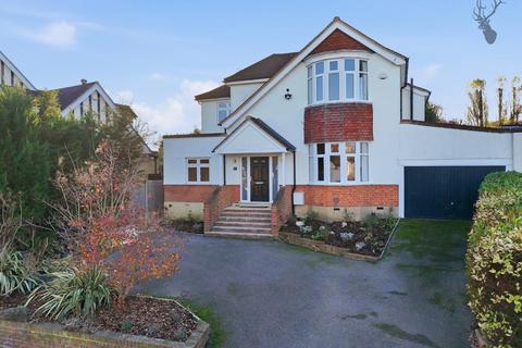 4 bedroom detached house to rent, Theydon Park Road, Theydon Bois, Epping, Essex