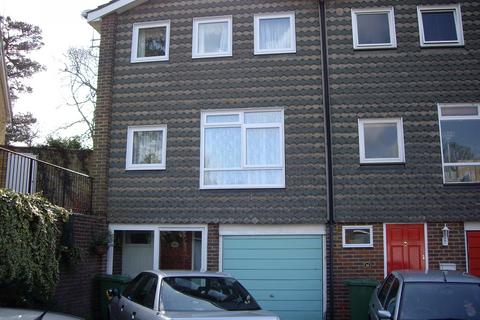 3 bedroom end of terrace house to rent, Bracknell, BerkshIre, RG12