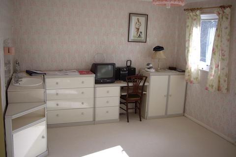 3 bedroom end of terrace house to rent, Bracknell, BerkshIre, RG12