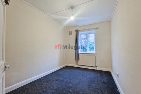 2 bedroom flat to rent, Angel Hill, Sutton SM1