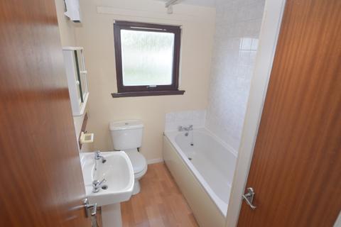 1 bedroom flat to rent, Forth Street, Dunfermline, KY12