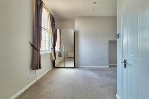 2 bedroom apartment to rent, Henley Road, Ipswich