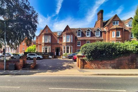 2 bedroom apartment to rent, Henley Road, Ipswich
