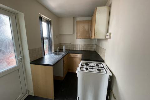 2 bedroom terraced house to rent, St Thomas Road, Normanton DE23