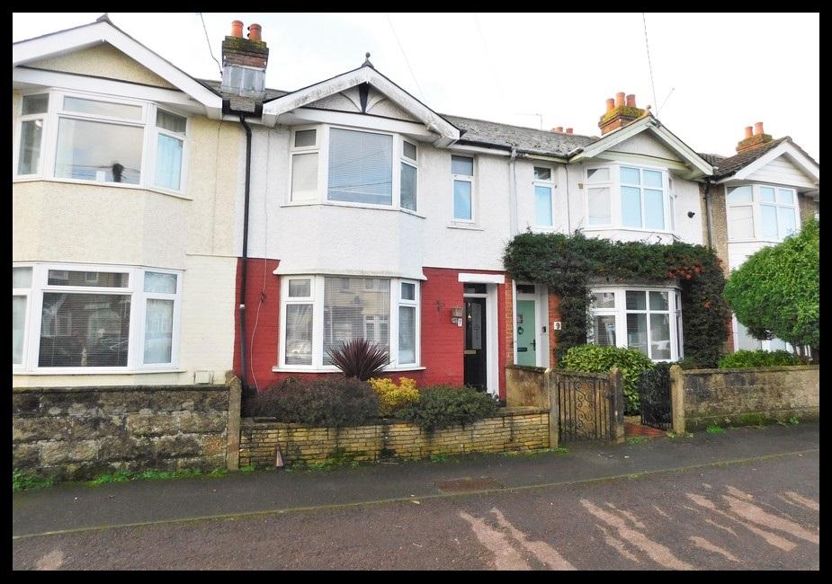 Downs Park Crescent, Eling, Totton, Southampton SO40 2 bed terraced house £260,000