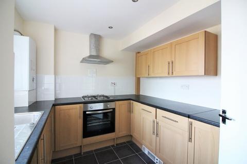 2 bedroom apartment to rent, Marine Drive, Barton On Sea