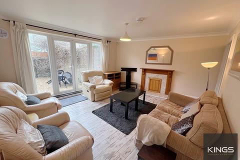 undefined, Brittania Road North