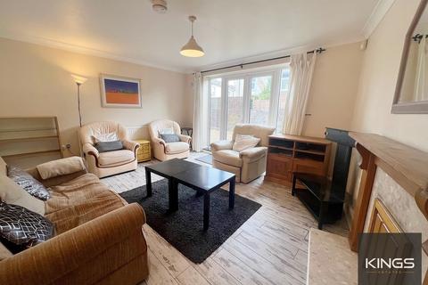 undefined, Brittania Road North