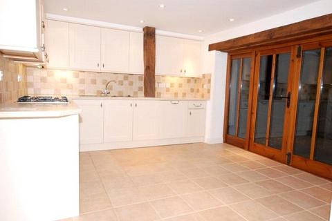 3 bedroom detached house to rent, Chichester Road, Sidlesham Common, Chichester, West Sussex, PO20