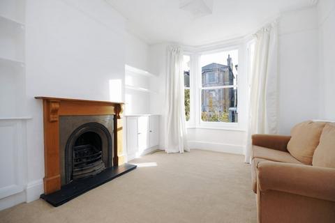 1 bedroom ground floor flat to rent, Starfield Road W12