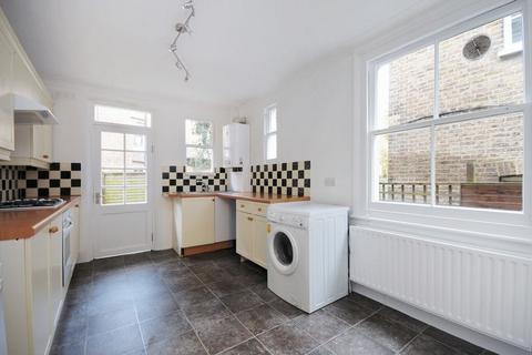 1 bedroom ground floor flat to rent, Starfield Road W12