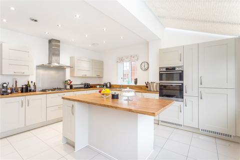5 bedroom detached house to rent, Storksbill Lane, Southmoor, Abingdon, Oxfordshire, OX13