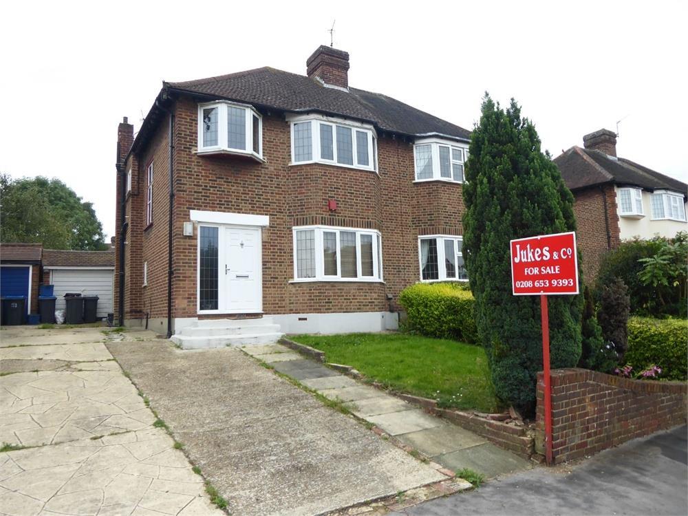 Lorne Gardens, Croydon 3 bed semidetached house £459,950