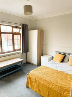 1 bedroom in a house share to rent, Room 5, 157 Beckett Road
