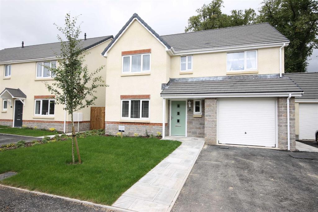Millers Wood (Beech), Penmaen, Blackwood 4 bed detached house £315,000