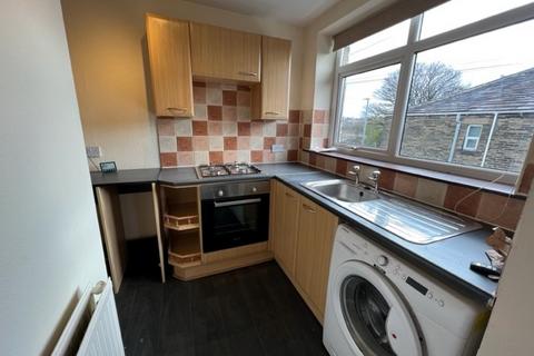 1 bedroom flat to rent, Wellington Street, Liversedge, West Yorkshire, WF15