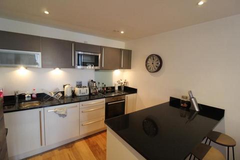 2 bedroom apartment to rent - WATERMANS PLACE, LEEDS WEST YORKSHIRE. LS1 4GQ