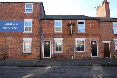 2 bedroom terraced house to rent, Barnby Gate, Newark