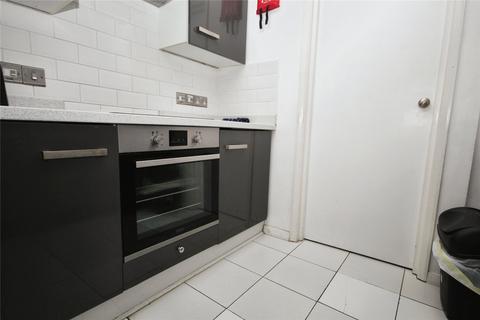 2 bedroom maisonette to rent, Selhurst Road, London, SE25