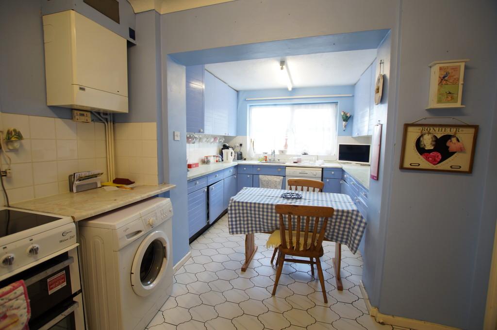 Scothern Road, Nettleham, Lincoln 3 bed semidetached house £195,000
