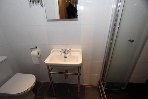 2 bedroom apartment to rent, Hough Green, Chester