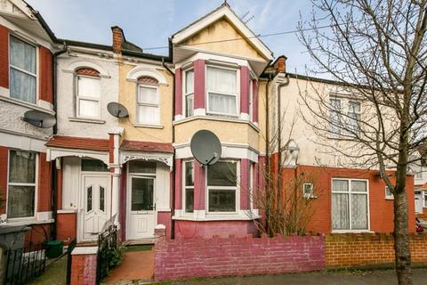 3 bedroom terraced house for sale - Crouch Road, London