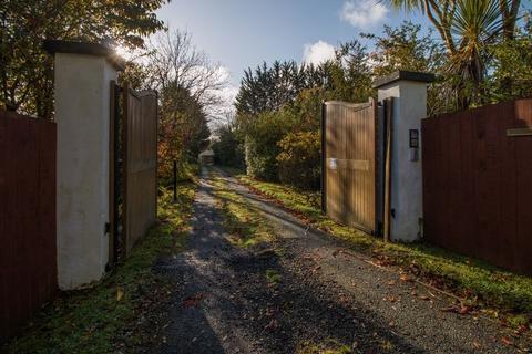 6 bedroom detached bungalow for sale, Clough Willy Cottage, Tosaby Road, St Marks IM9 3AN