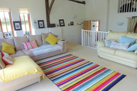 3 bedroom barn conversion to rent, Chichester Road, Chichester