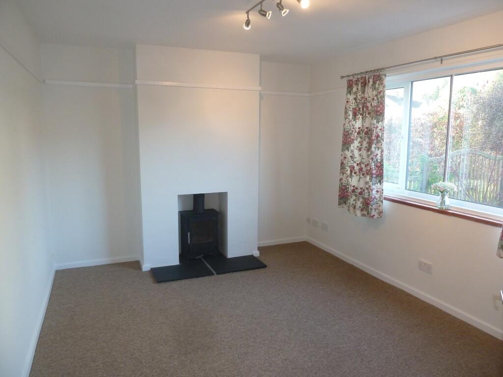 46 Central Avenue Church Stretton 3 bed semidetached house to rent £