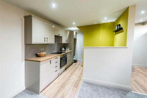 2 bedroom terraced house to rent - New Hey Road, Marsh, Huddersfield