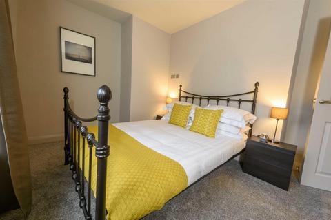 2 bedroom terraced house to rent - New Hey Road, Marsh, Huddersfield
