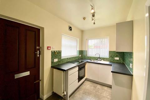 1 bedroom apartment to rent, Marsh Grove Road, Marsh, Huddersfield